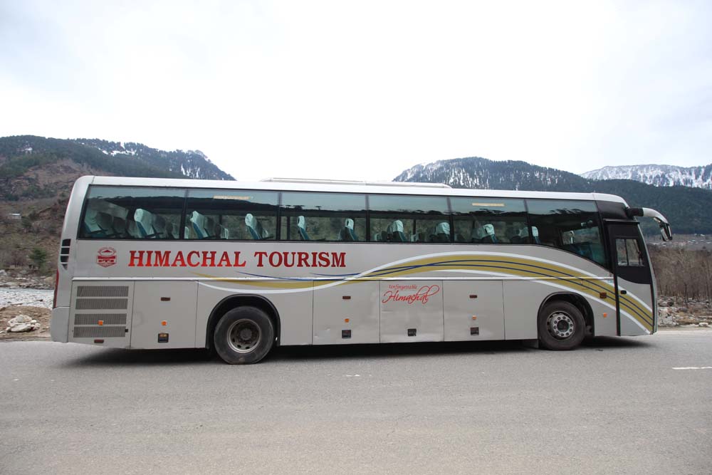 MANALI TOUR BY VOLVO BUS